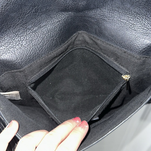 Bam Forever Black Purse With Good Chain and Black Tassel - Picture 8 of 10